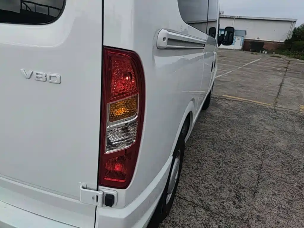 Maxus Xintu V80 2024 2024 Model Year Aoyunton Value Edition 6MT Short Wheelbase Medium Roof 127Ps 5/6-Seater