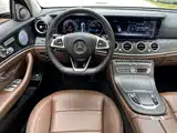 Фото 12 - Mercedes-Benz E-Class