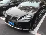 Фото 3 - Lexus LS