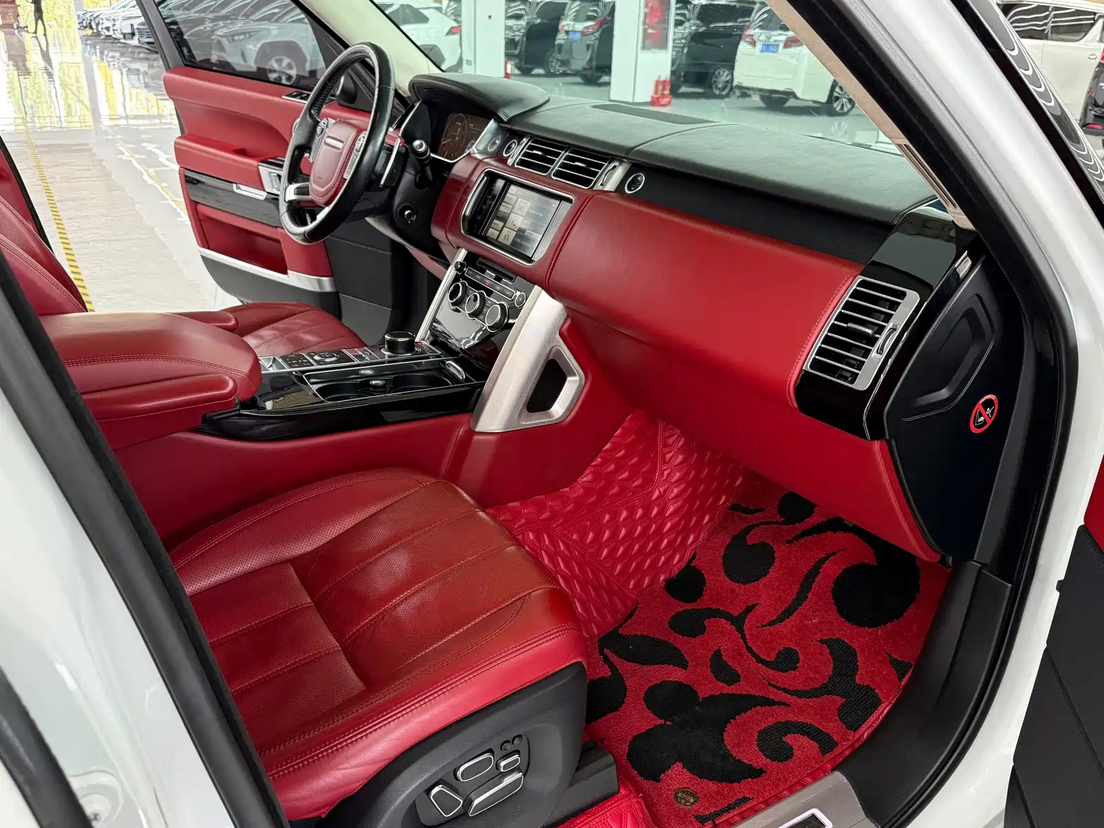 Фото 9 - Land Rover Range Rover