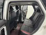 Фото 6 - Geely Coolray