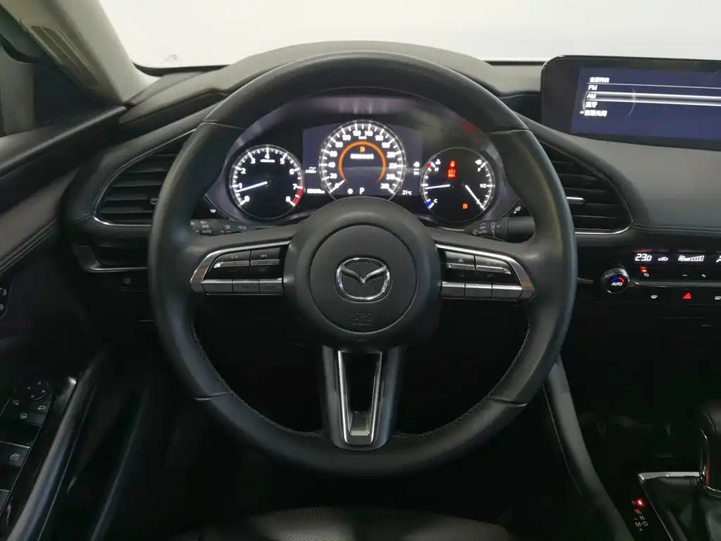 Photo 11 - Mazda Mazda 3