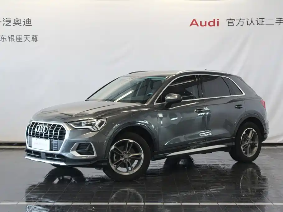 Фото 1 - Audi Q3