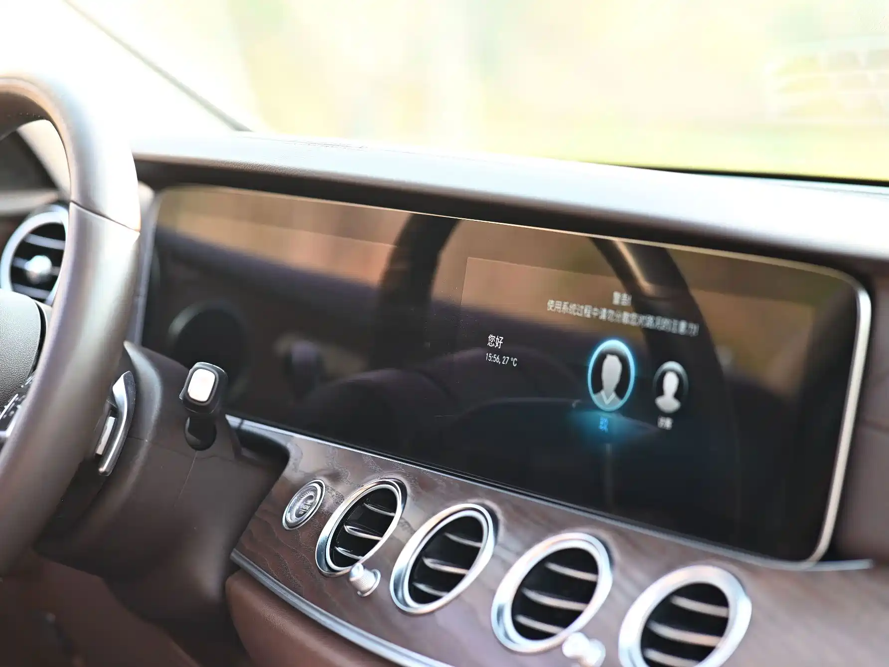 Фото 8 - Mercedes-Benz E-Class