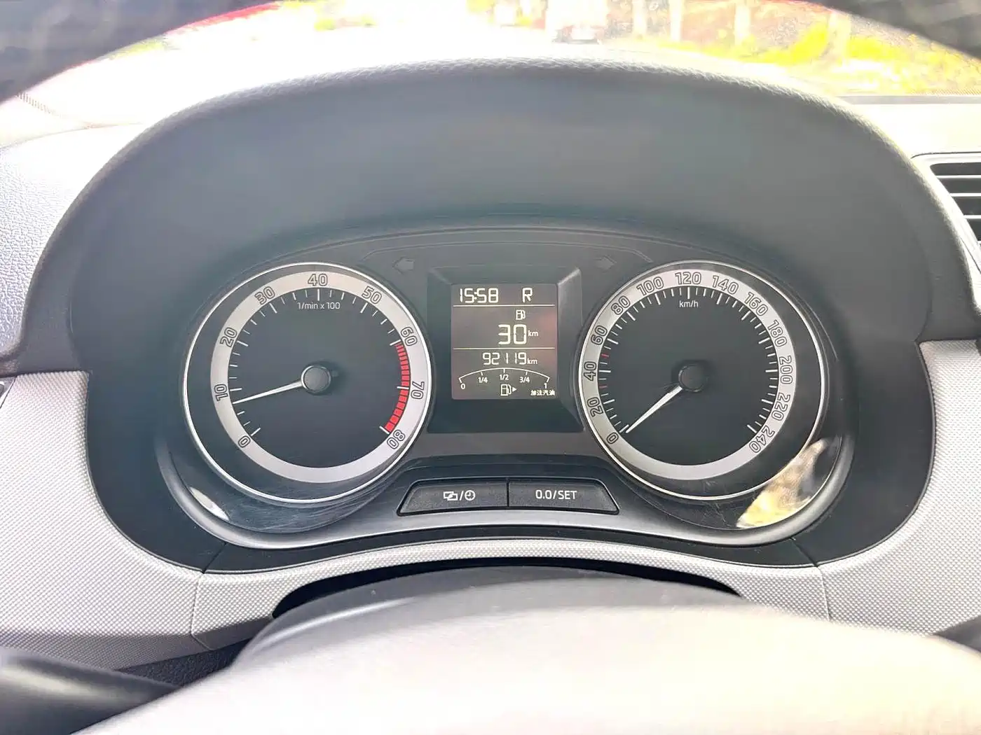 Škoda Fabia 2015 1.6L Automatic Sport фото 15