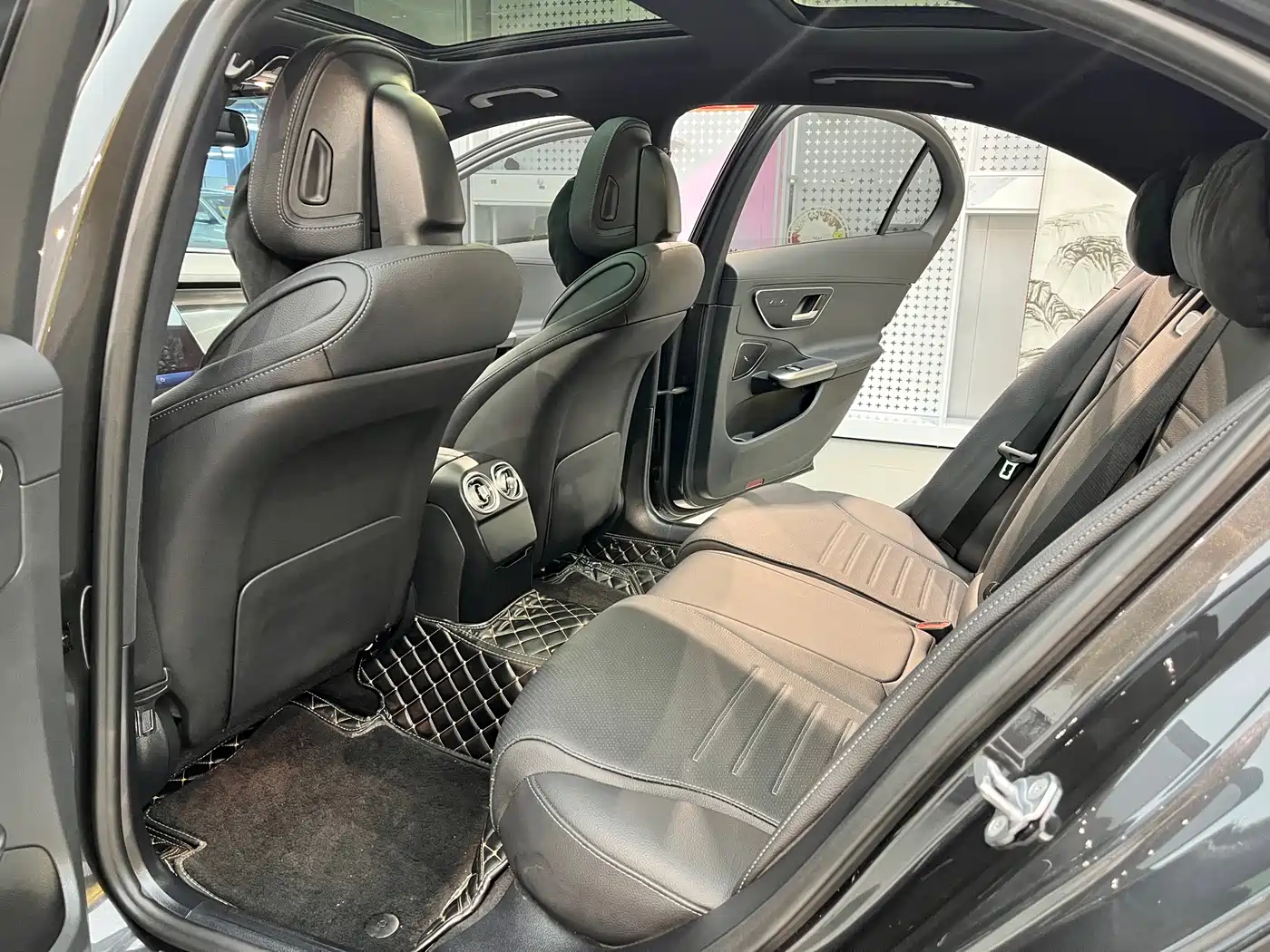 Mercedes-Benz C-Class 2022 Facelift C 260 L Sport фото 6