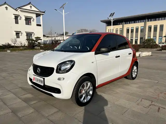 SMART FORFOUR
