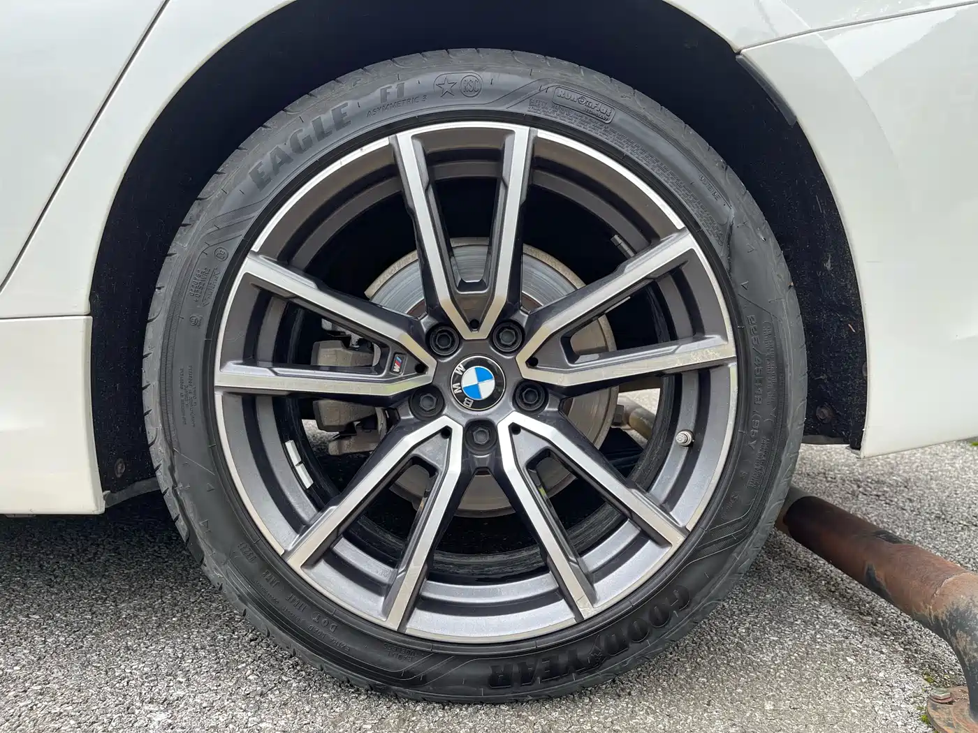 BMW 3 Series 2020 325Li M Sport Package фото 9