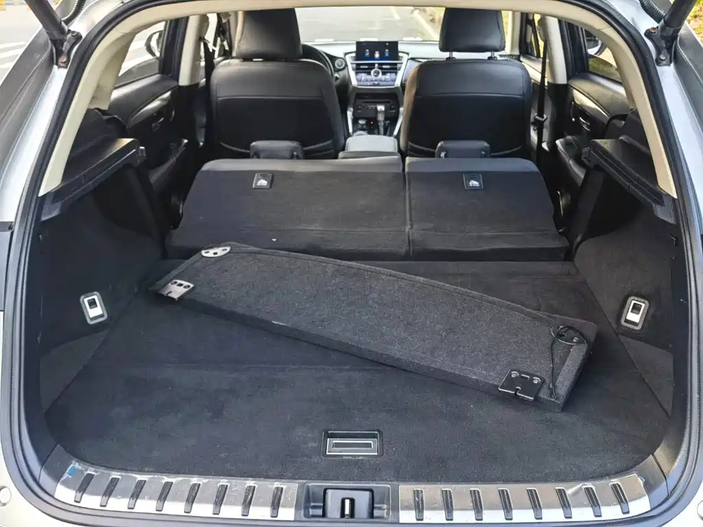 Фото 11 - Lexus NX