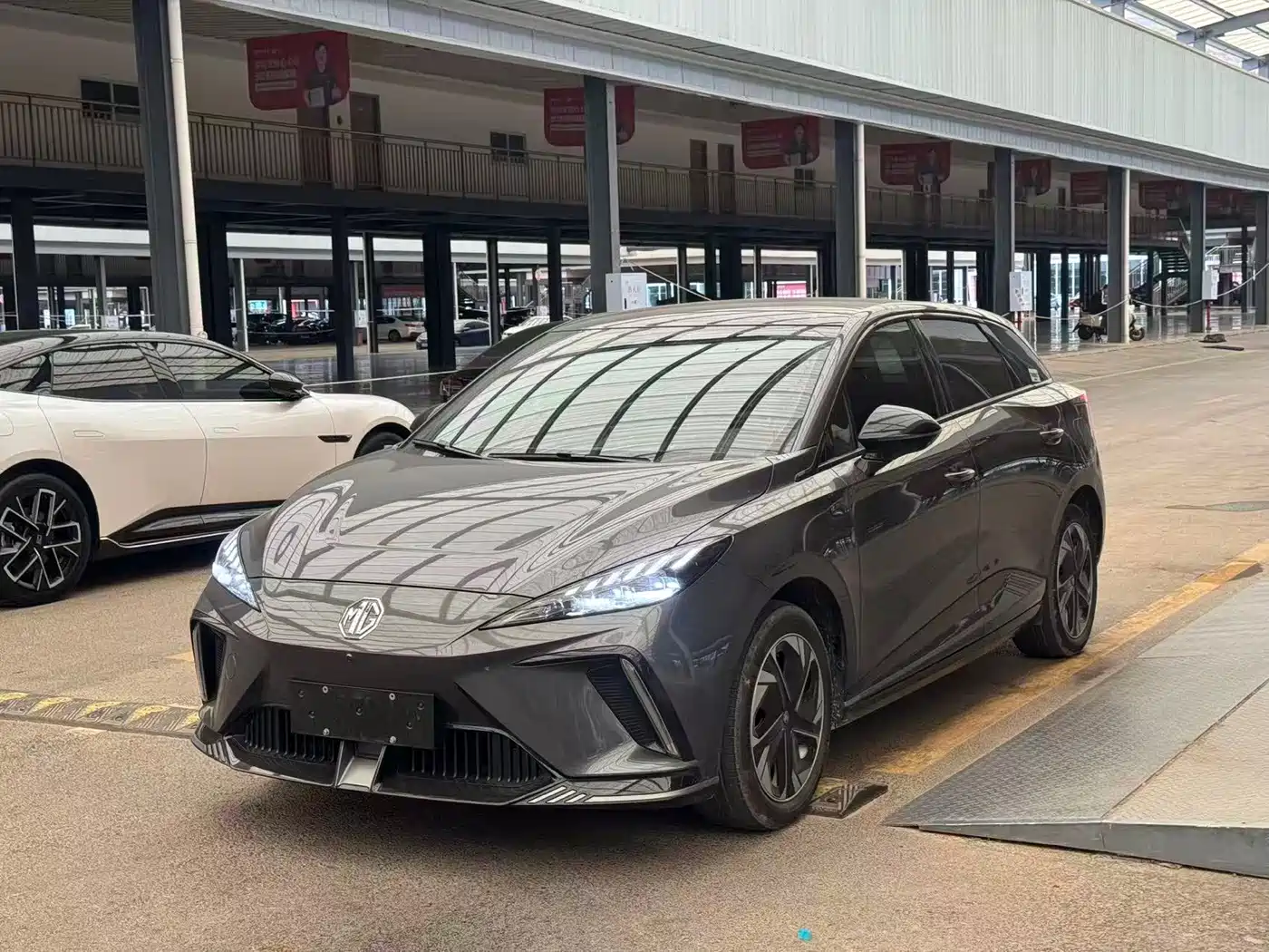 MG MG4 EV 2023 2022 Model 425km Flagship
