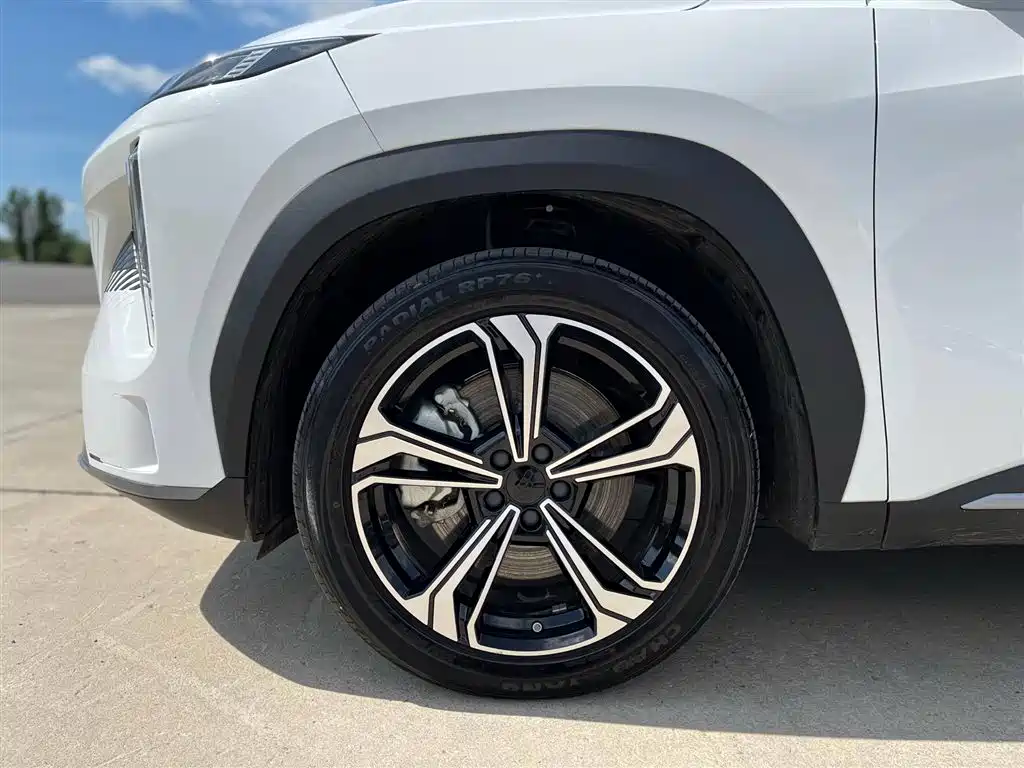 Geely Galaxy Galaxy L7 2023 1.5T 115km PLUS фото 9