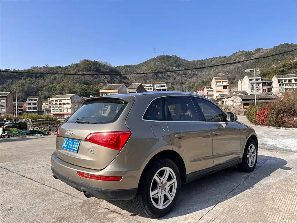 Audi Q5 2011 2.0TFSI Progressive фото 11