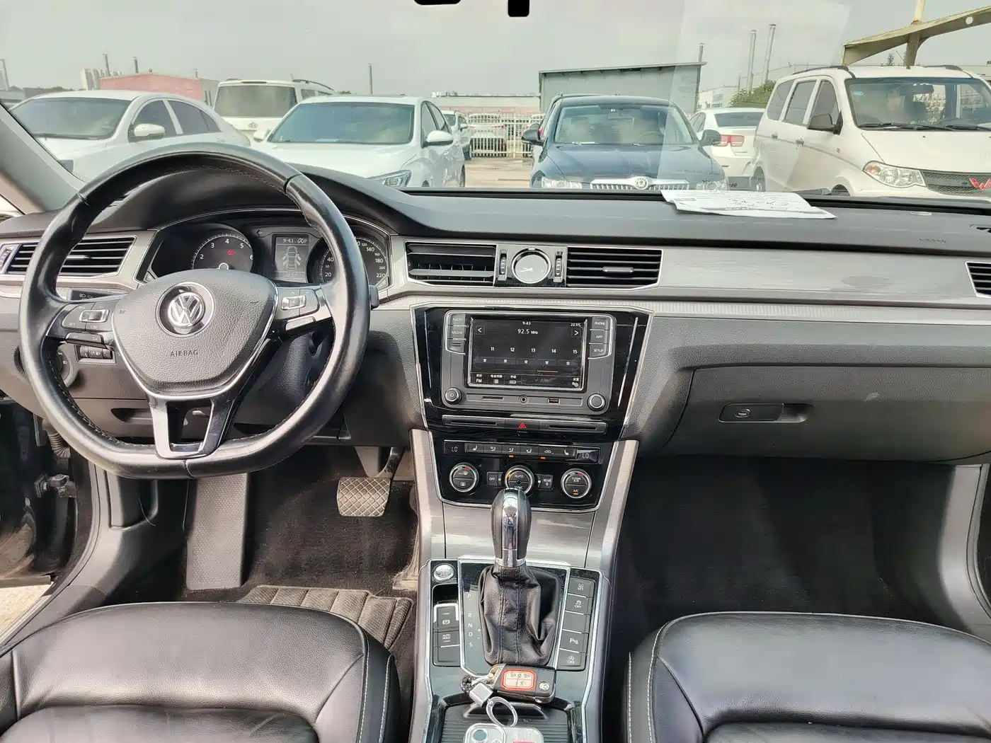 Volkswagen Passat 2017 330TSI DSG Prestige фото 8