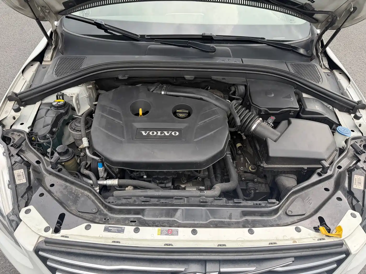صورة 10 - Volvo XC60 (Import)