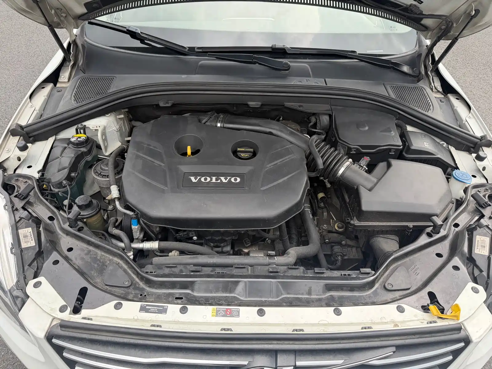 Photo 10 - Volvo XC60 (Import)