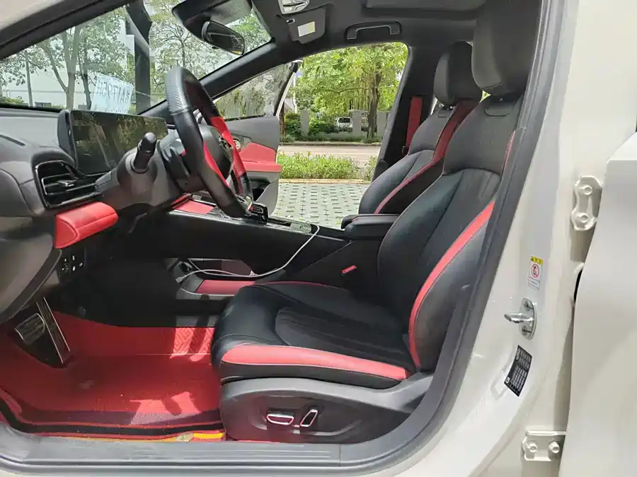 GAC Trumpchi Trumpchi Emkoo 2023 Shadow Leopard H Smart Hybrid фото 5