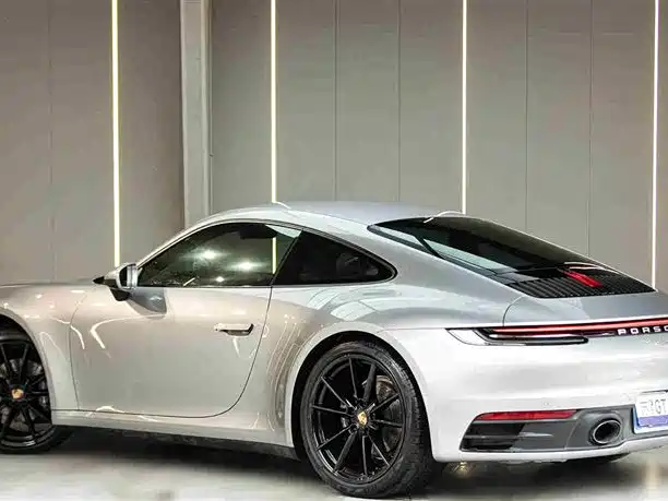 Porsche 911 2022 Carrera 3.0T фото 8