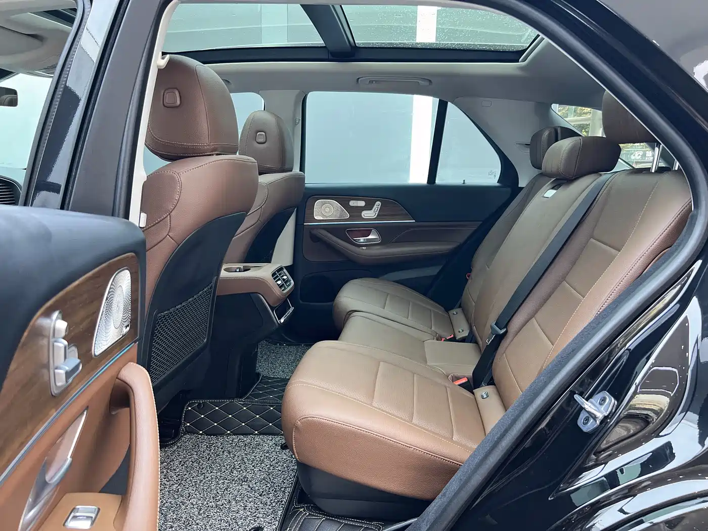 Mercedes-Benz GLE 2024 GLE 450 4MATIC Fashion фото 5