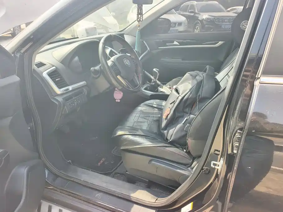 Фото 9 - Dongfeng Aeolus Dongfeng Fengshen AX7