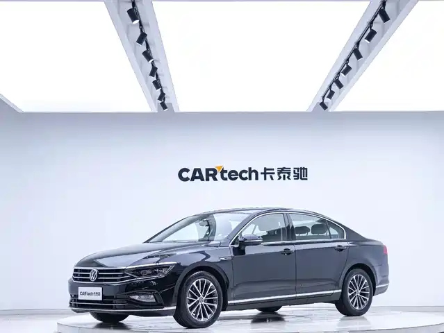 VOLKSWAGEN MAGOTAN 2021
