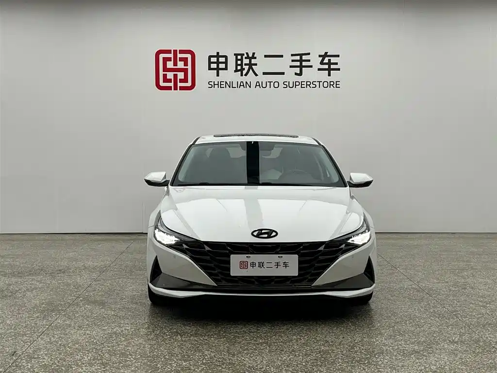 Hyundai Elantra 2021 1.5L CVT GLX Elite Edition фото 5