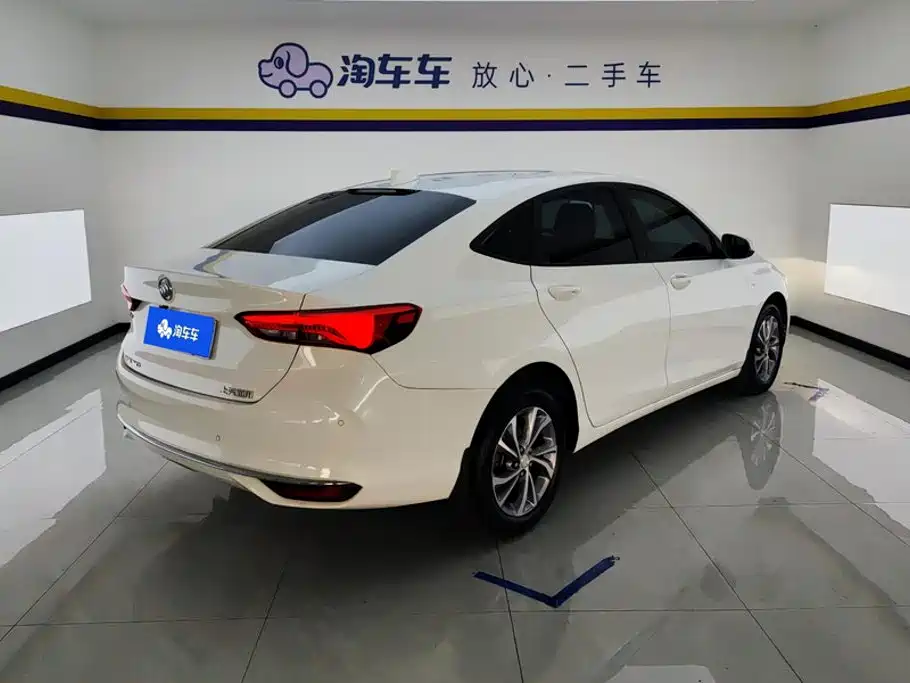 Фото 3 - Buick Verano