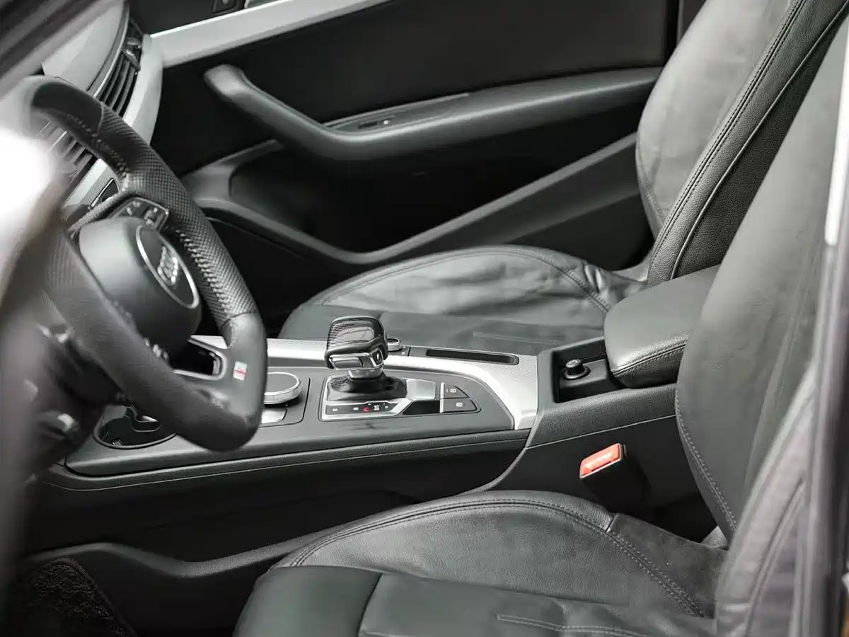 Audi A4L 2017 Plus 40 TFSI Fashion фото 4