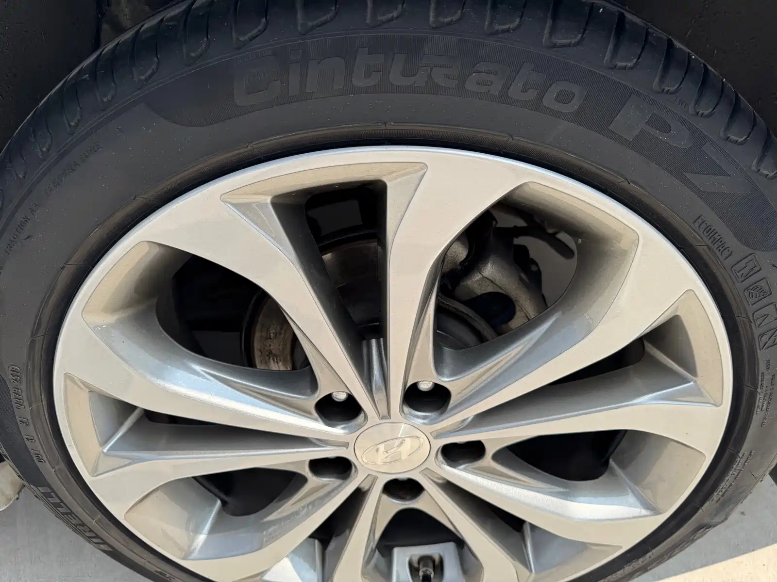 Photo 16 - Hyundai Sonata