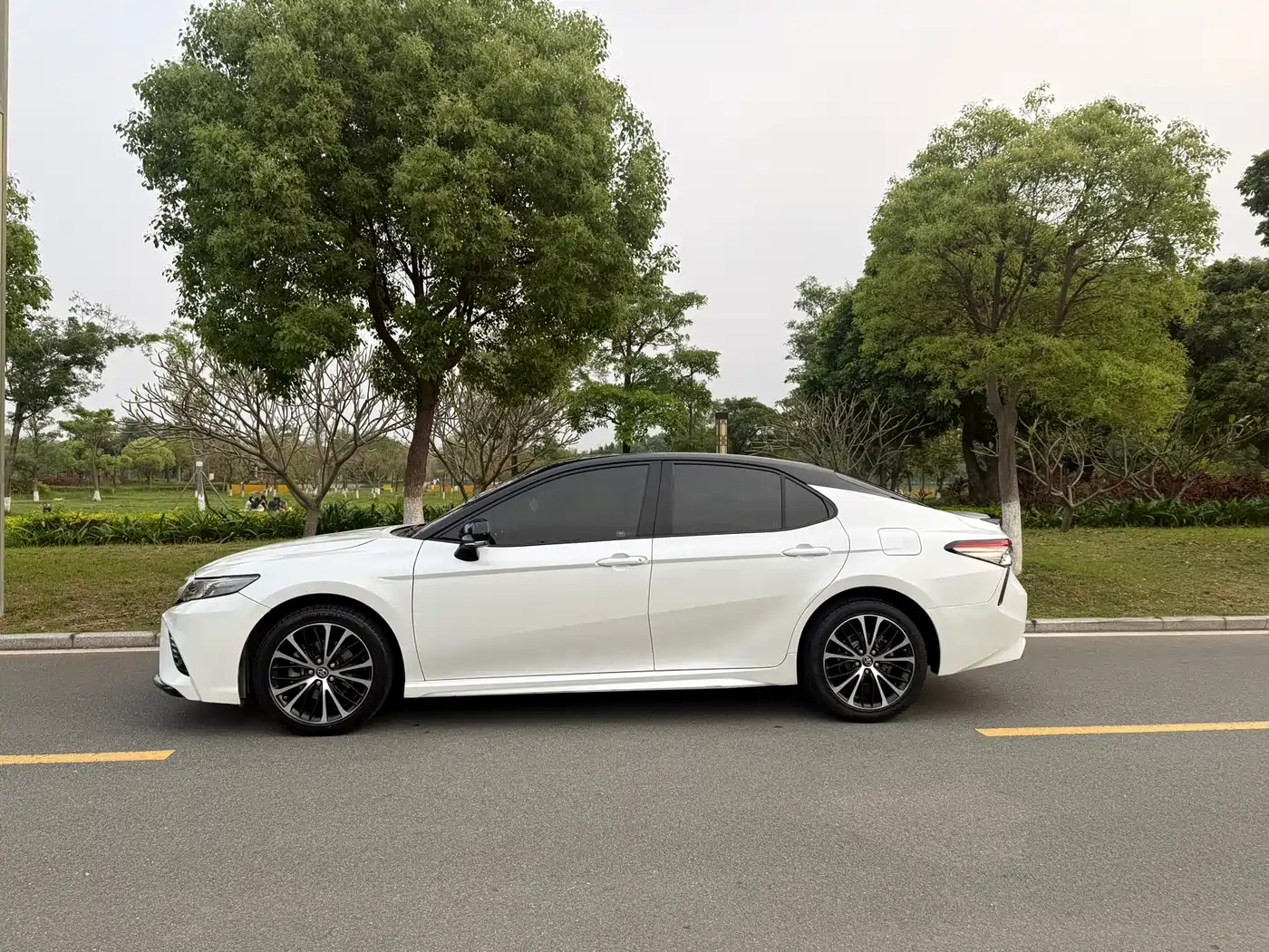 Toyota Camry 2019 Facelift 2.0S F Sport Version фото 10