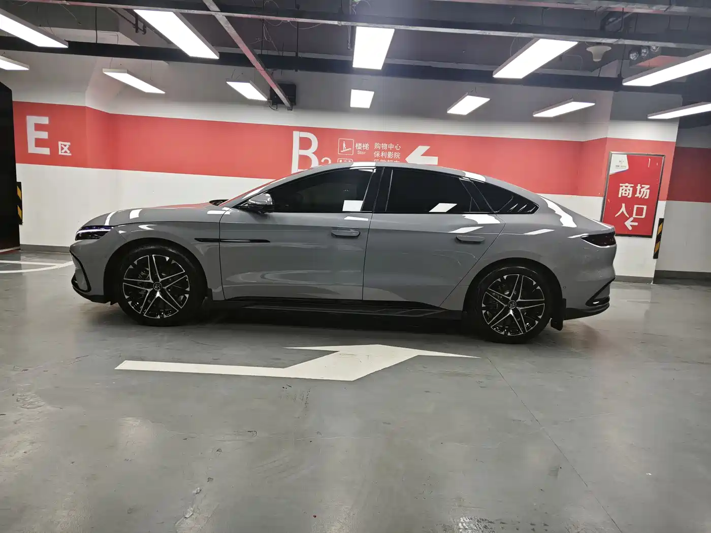 BYD Han 2025 Model EV 605KM Premium Version фото 5