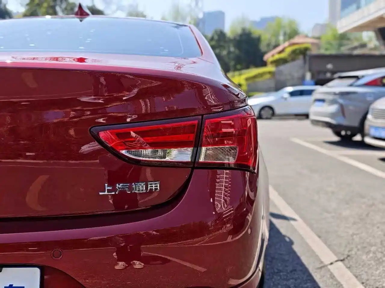 Buick Verano 2018 Sedan 20T Dual Clutch Leading фото 30