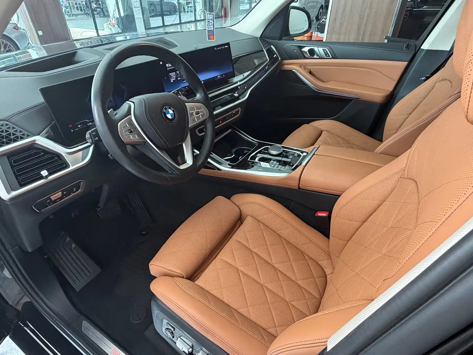 Photo 11 - BMW X7