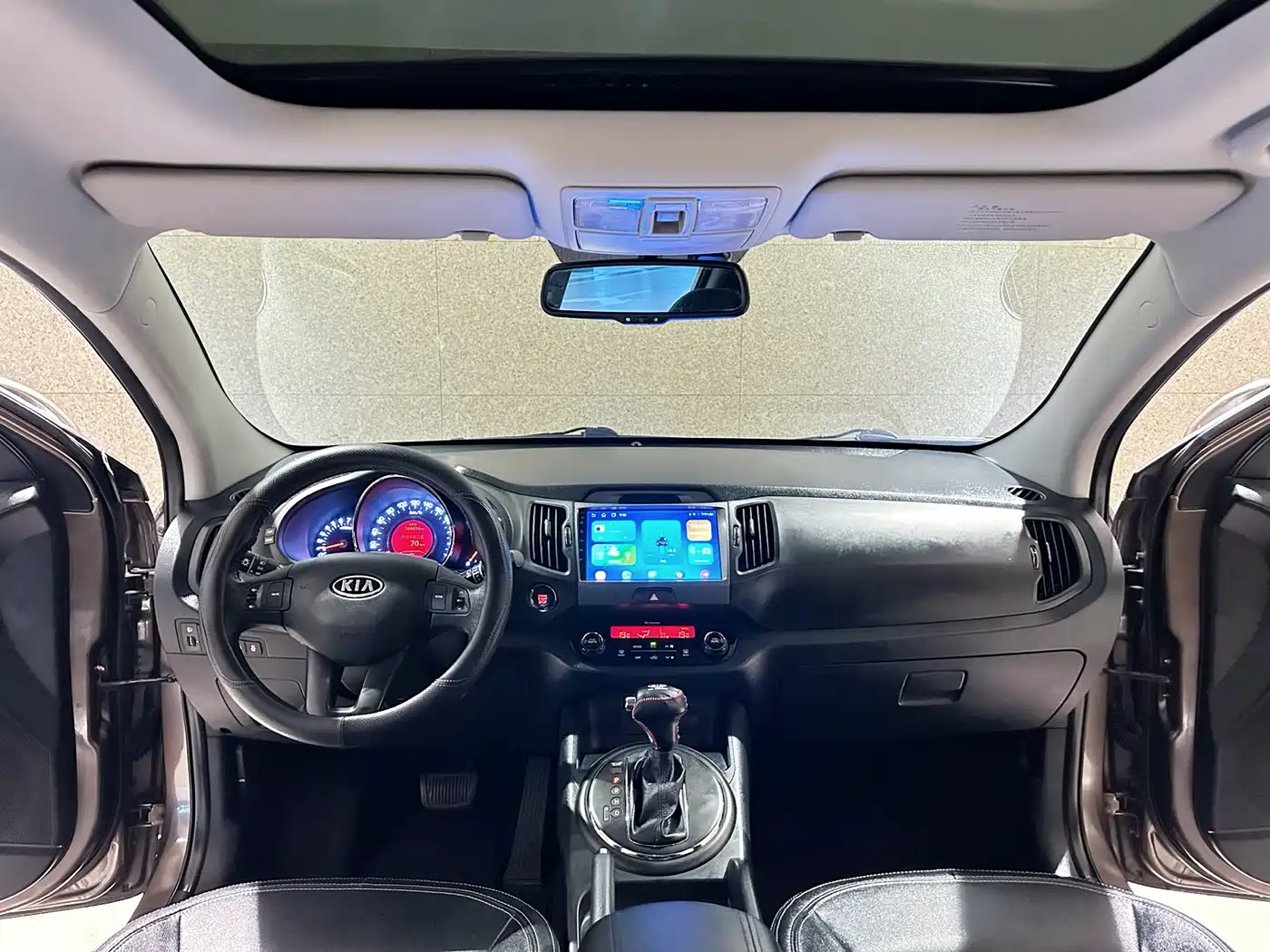 Kia Sportage 2012 2.0L Automatic 2WD GLS фото 11