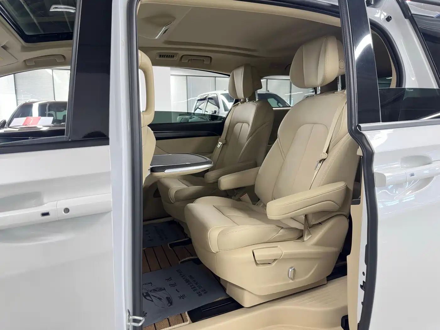 Buick GL8 2023 ES Landmaster Exclusive фото 21