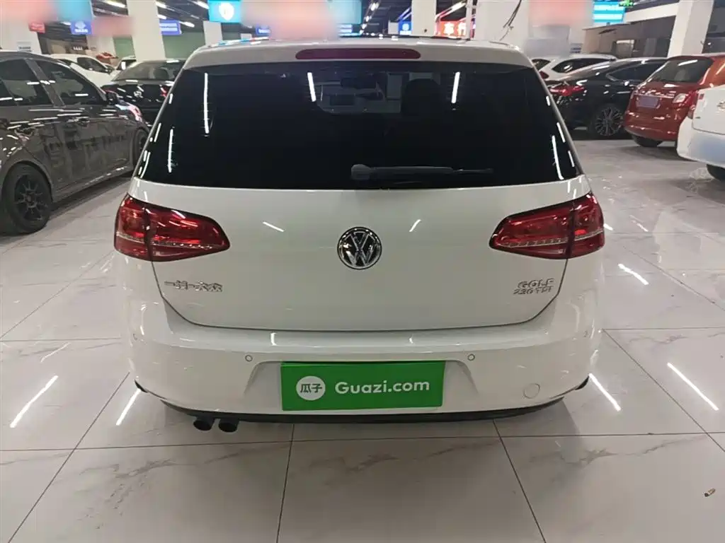 Volkswagen Golf 2016 230TSI Automatic Luxury фото 6
