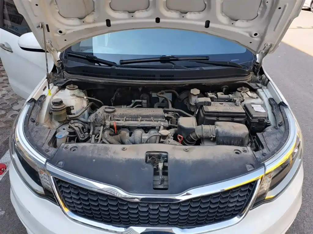 KIA K2