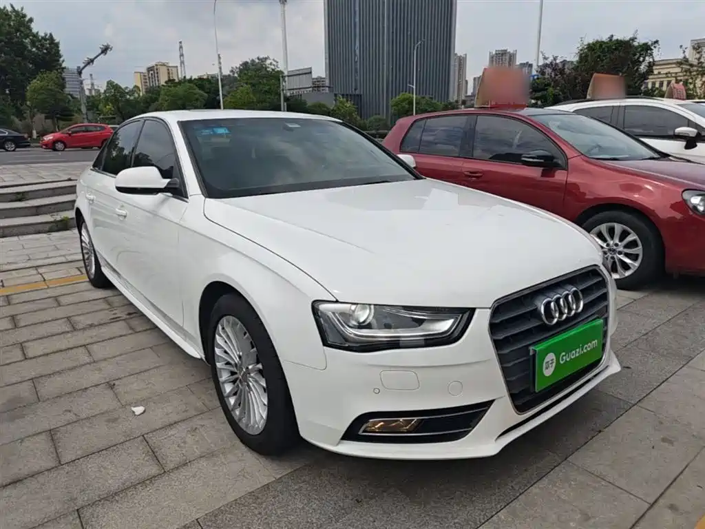 Audi A4L 2015 35 TFSI Auto Comfort фото 4