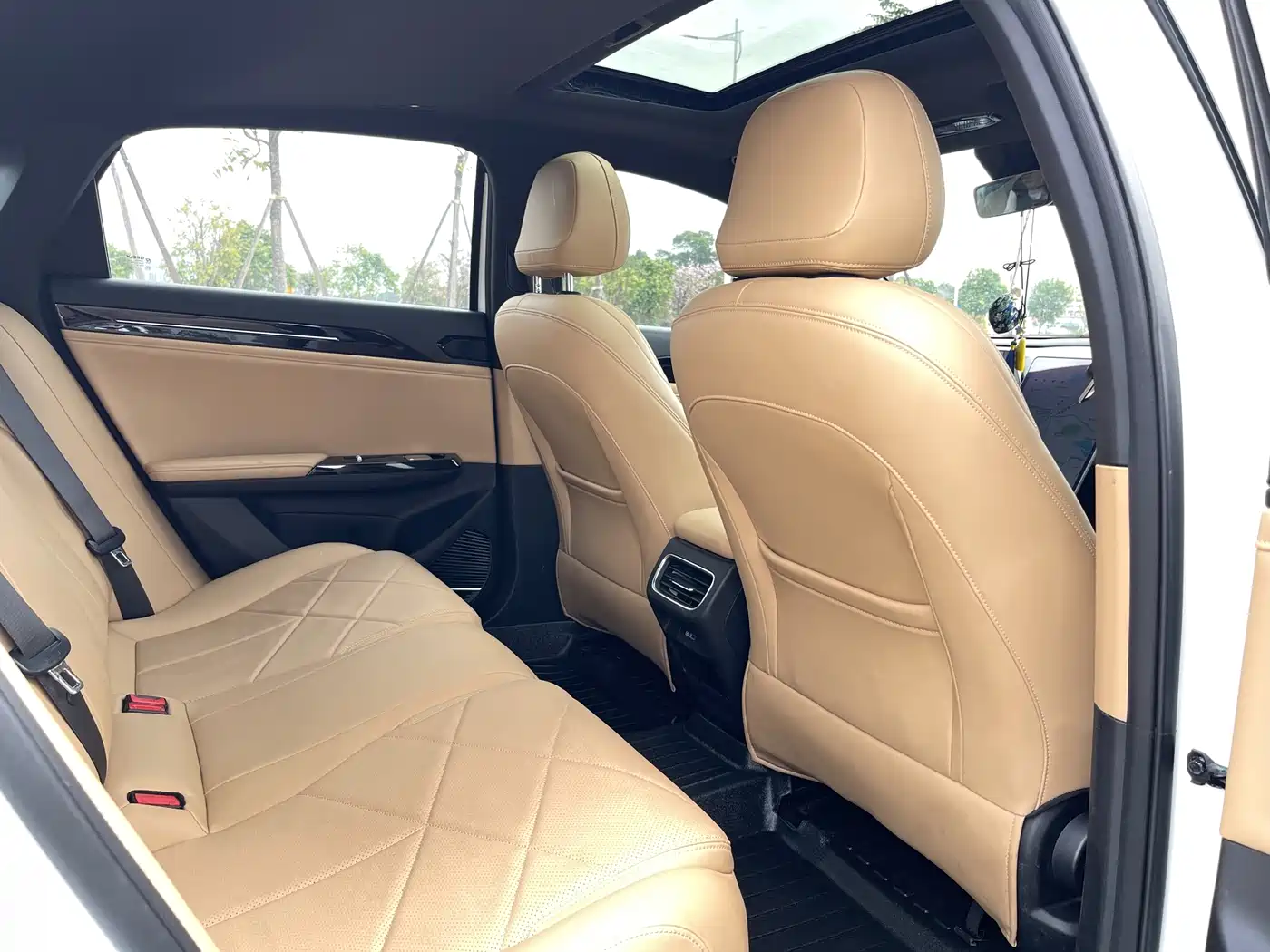 Geely Galaxy Galaxy L6 2023 60km PLUS фото 7