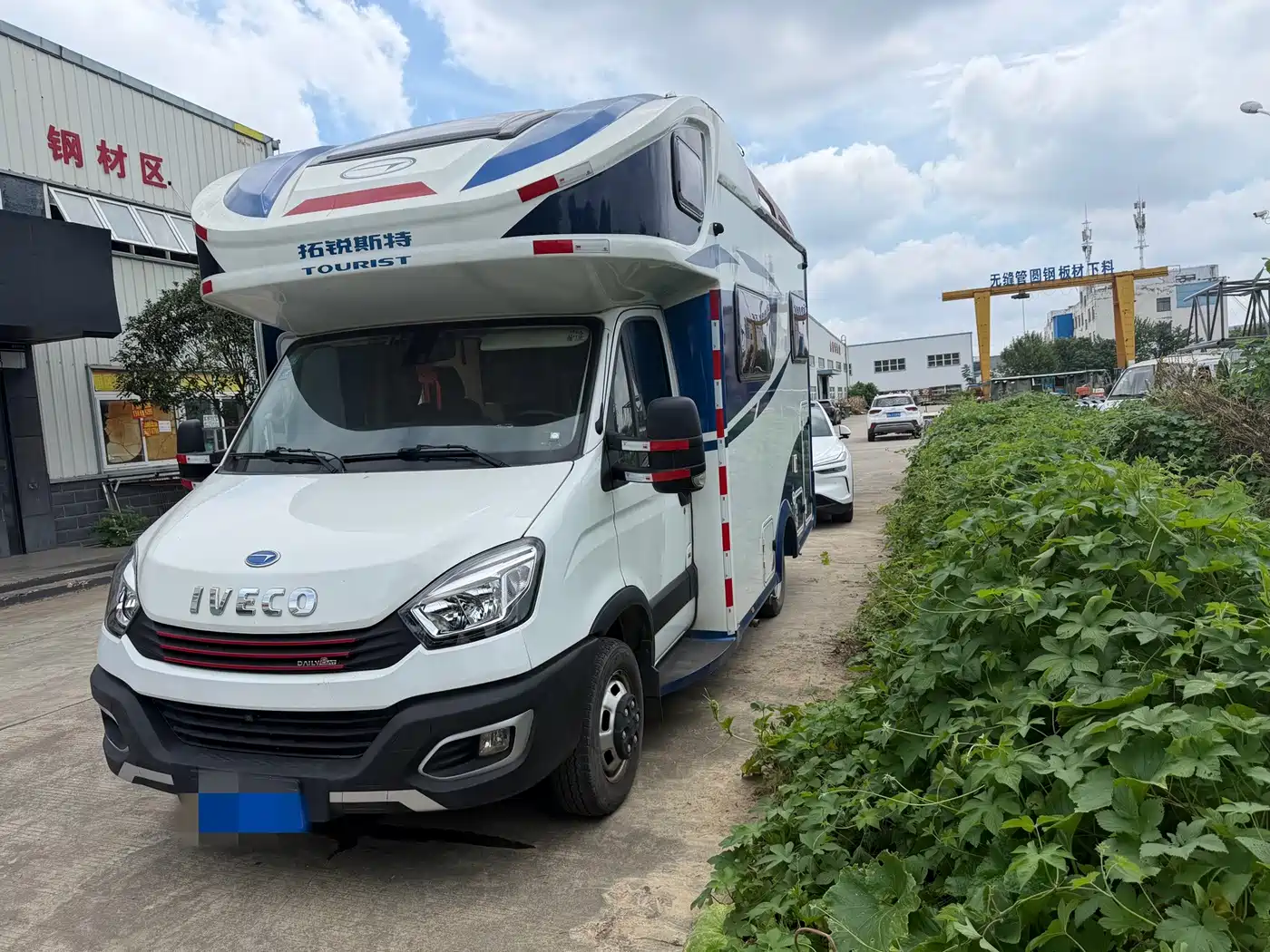 Iveco Daily 2020 2021 3.0T Automatic Shangrui Long Wheelbase High Roof Sliding Door