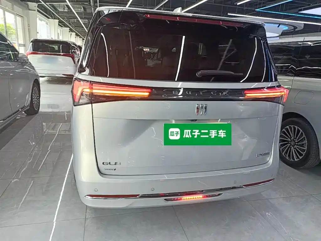 Buick GL8 New Energy 2025 Land Honor Premium Edition 7-Seater фото 6