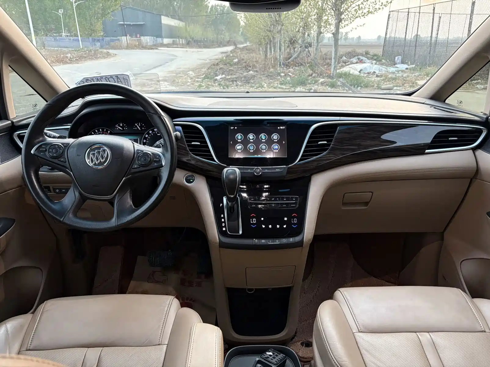 Фото 14 - Buick GL8