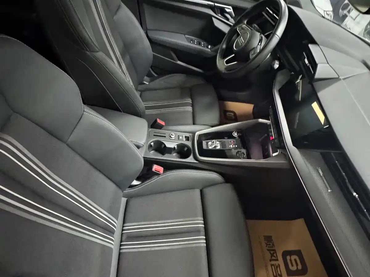 Photo 7 - Audi A3