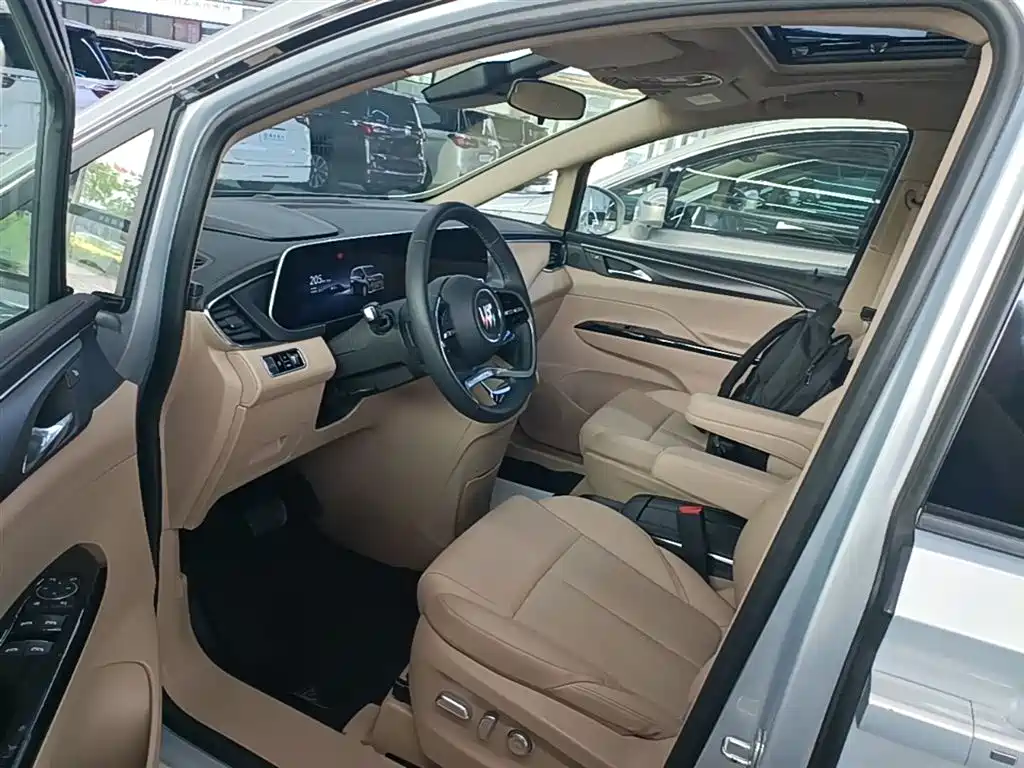 Buick GL8 New Energy 2025 Land Honor Premium Edition 7-Seater фото 16
