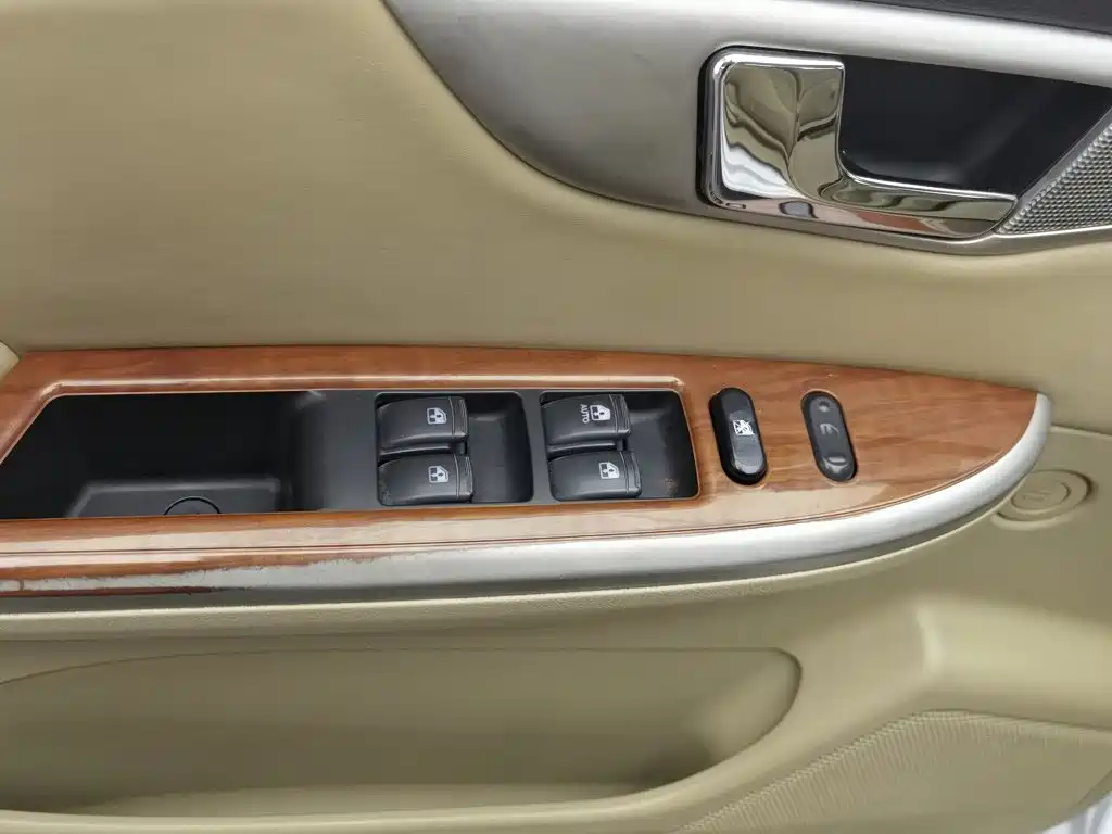 Photo 9 - Buick Excelle