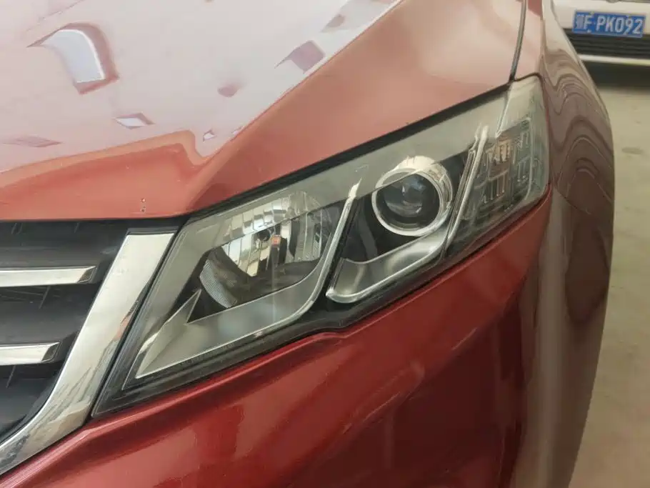 Landwind X5 2014 2014 2.0T Automatic Pioneer Edition