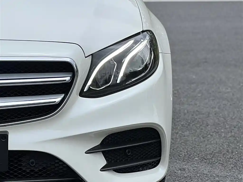 Mercedes-Benz E-Class 2019 E 200 L Sport фото 11
