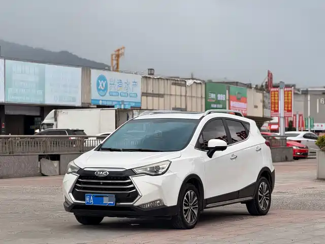  JAC Motors Refine S3 2017 1.6L CVT Luxury Smart