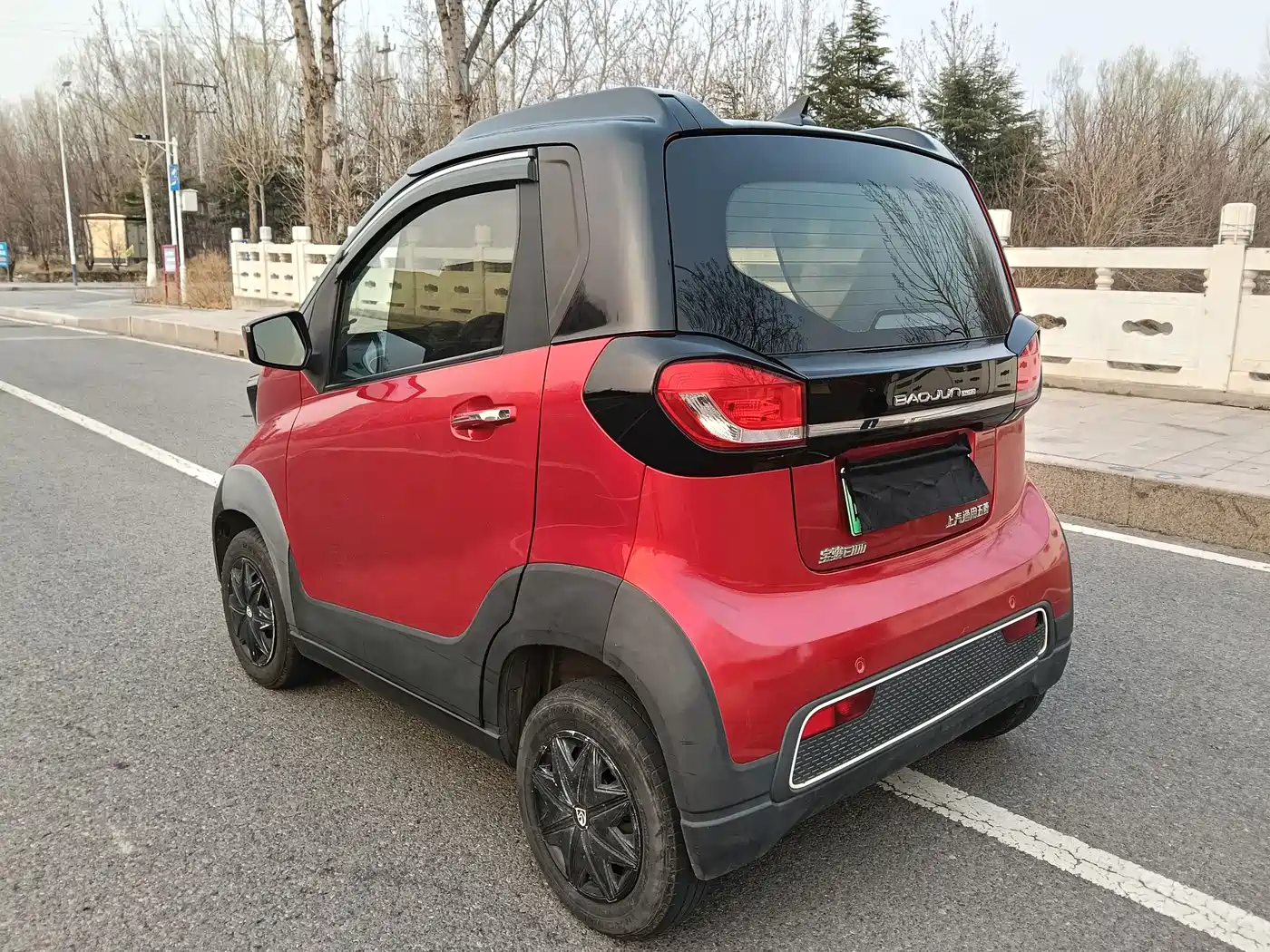 BAOJUN E100