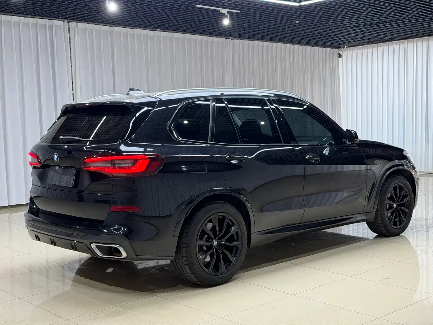 BMW X5 (IMPORTED)