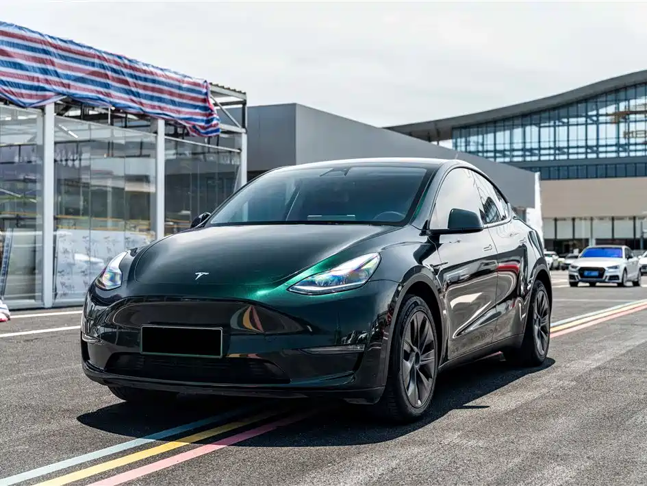 Tesla Model Y 2023 Long Range All-Wheel Drive Edition